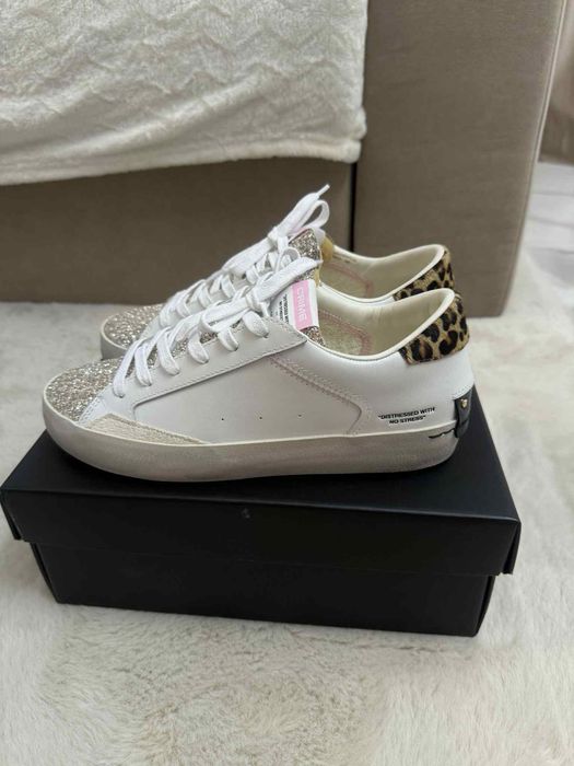 Adidasi Crime London