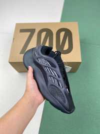 Adidas Yeezy Boost 700 V3