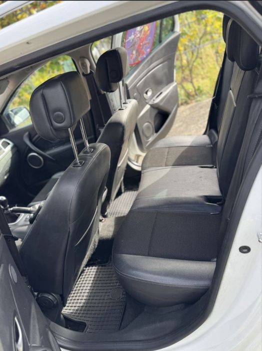 Renault Megane 3 / Euro5 / GT Line / Panorama / Fara accident /KeyLess