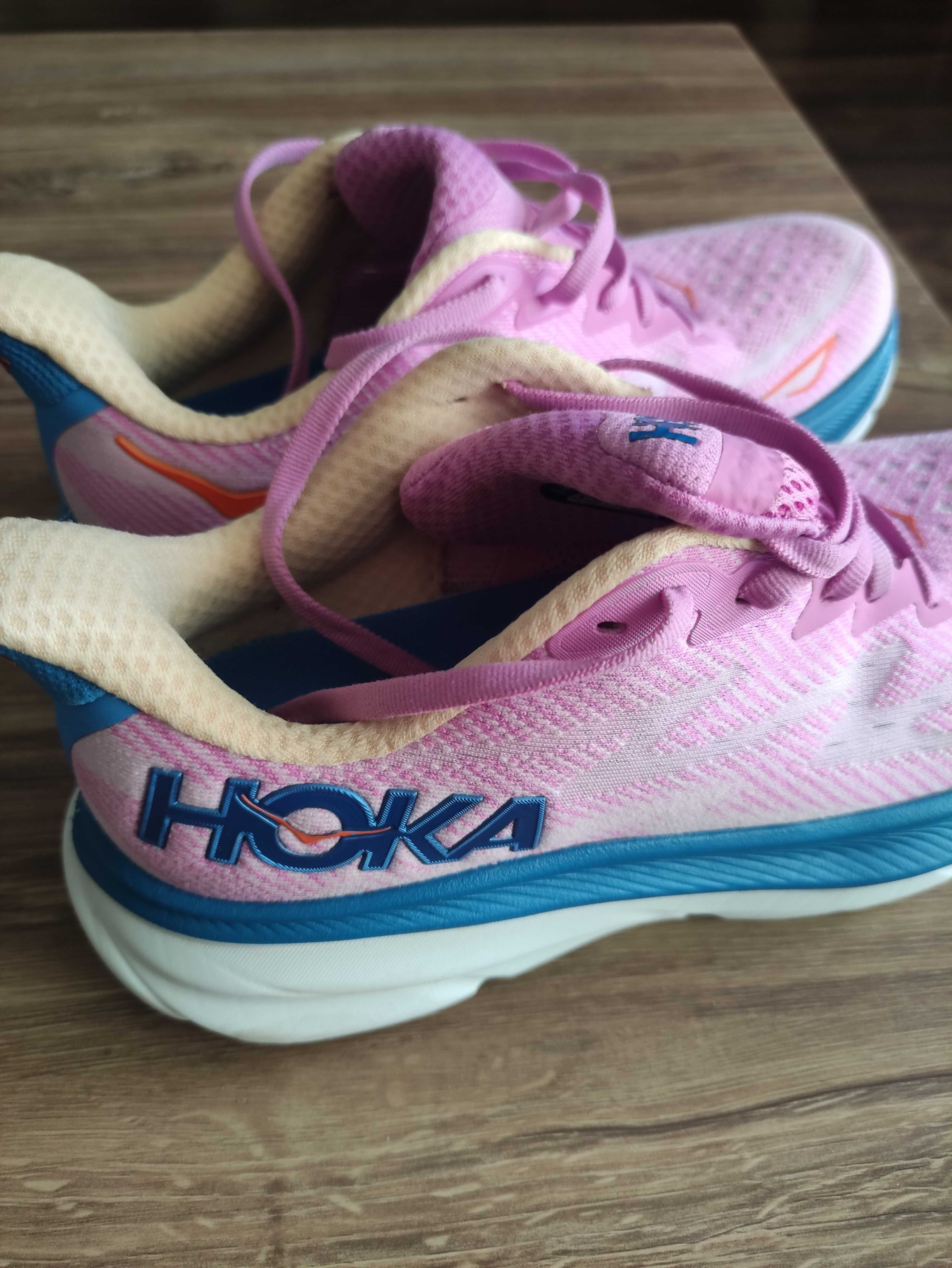 Дамски маратонки за бягане Hoka Clifton 9