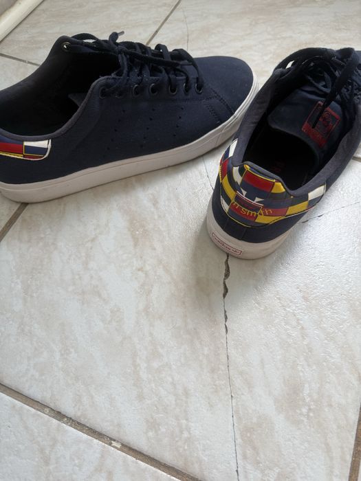 tenesi adidas albastri
