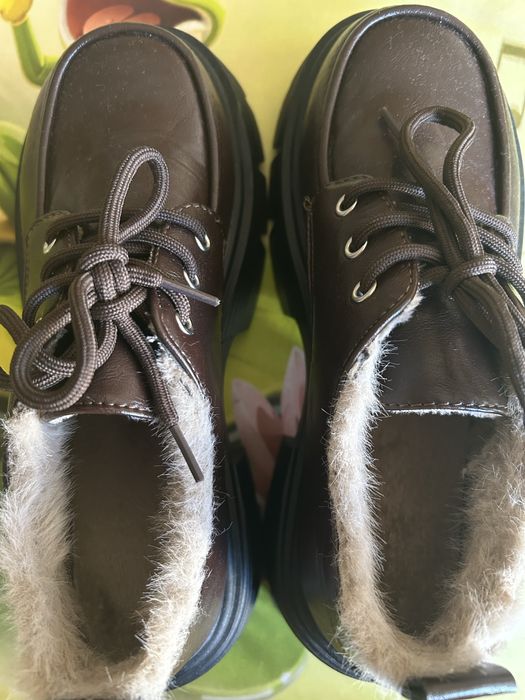 Дамски обувки кафяви с пух