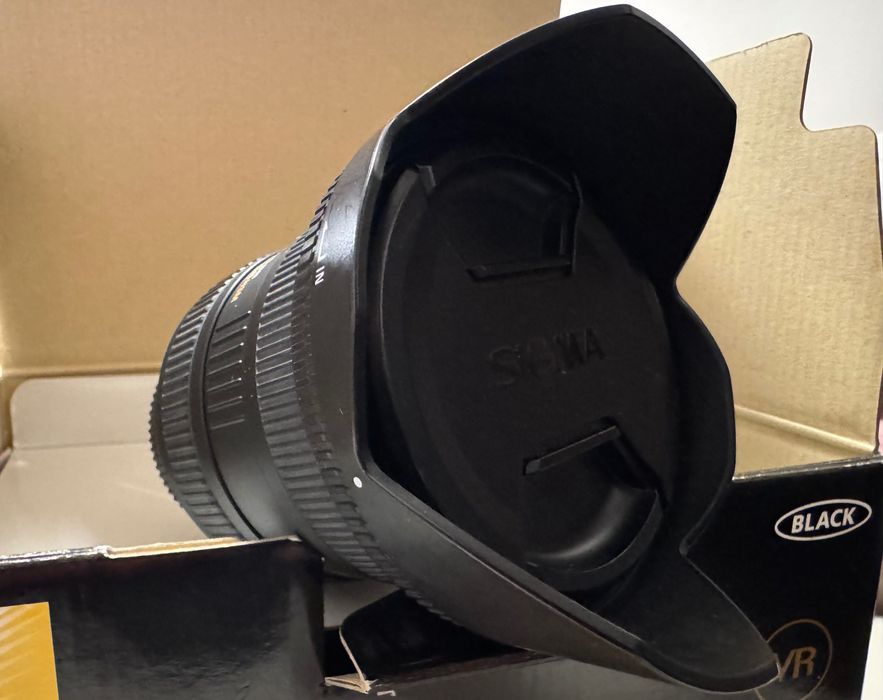 Nikon D3300 + два обектива и много аксесоари