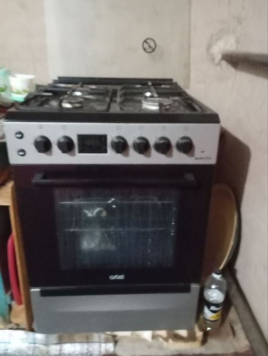 Gaz satiladi.Arzan jaqsi baahada