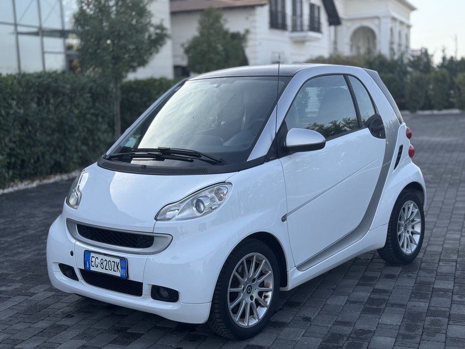 Smart Fortwo 10.2011 diesel/automat