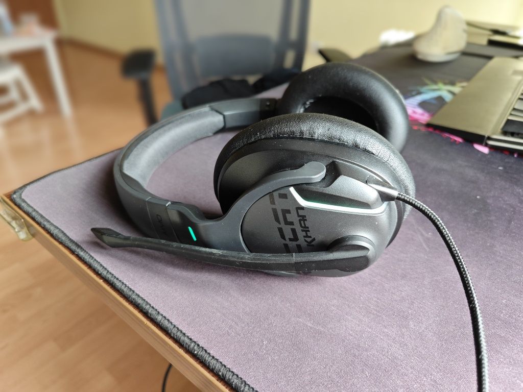 Геймърски слушалки Roccat Khan Aimo - 7.1 Surround + RGB