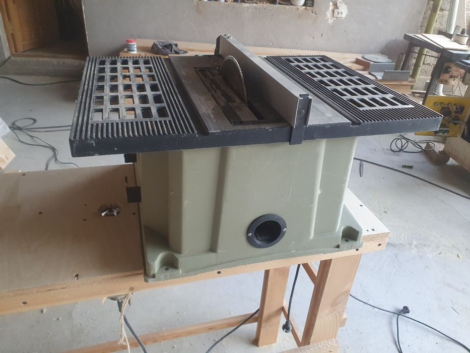 Crown CT15209 table saw arra sotiladi