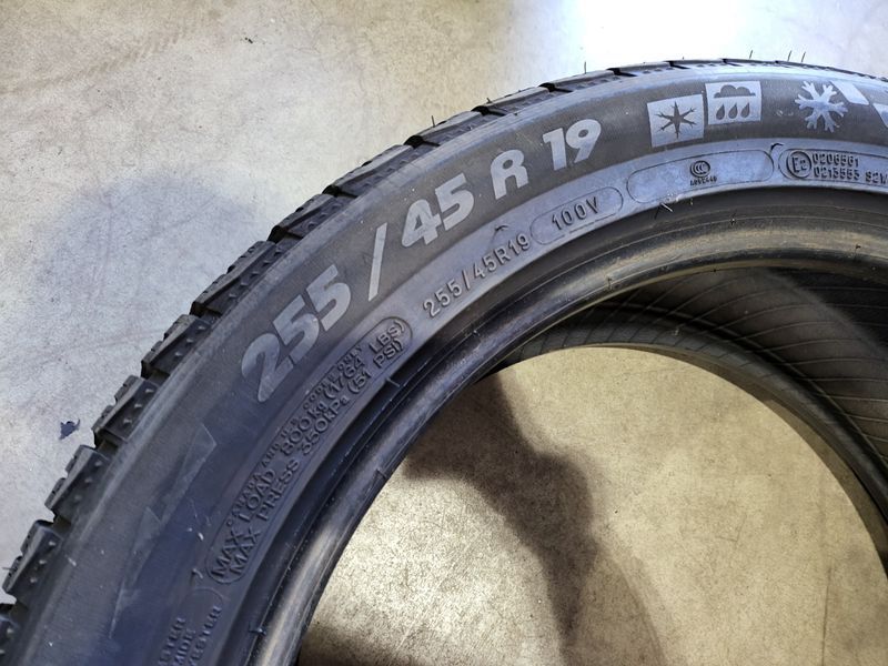 255/45/19 MICHELIN 1бр
