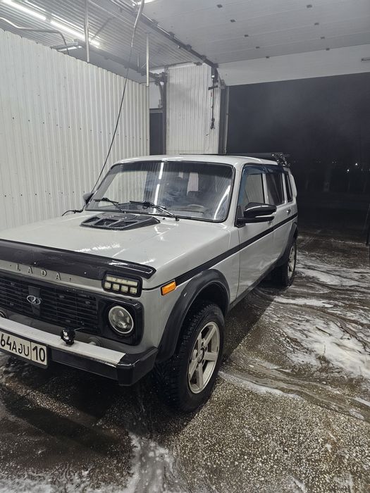 Срочно продам ниву цена на пару дней