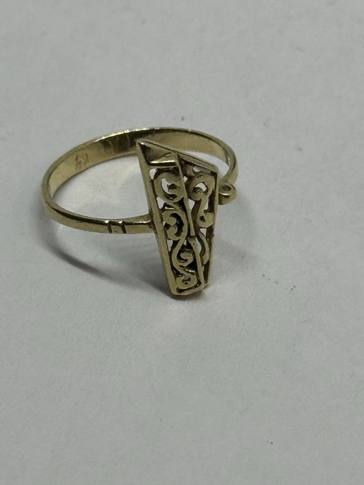 златен детски пръстен пияно 0.98гр 14к 585