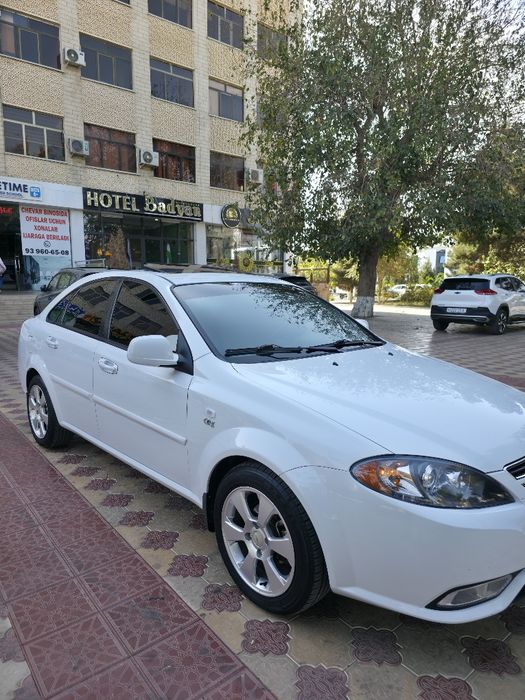 Lacetti Gentra sotiladi