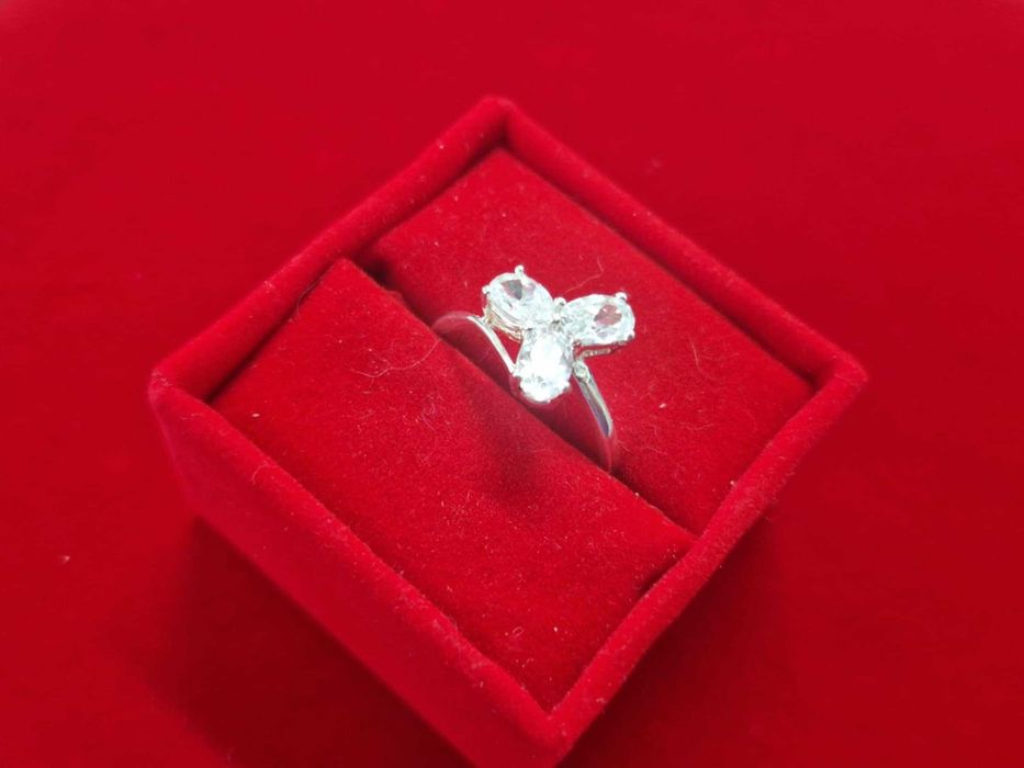 AG136,inel argint 925,nou/marcat, zirconiu alb, superb,reducere 20%