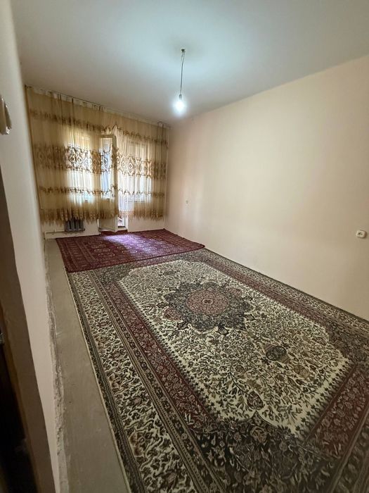 2 xonali kvartira sotiladi