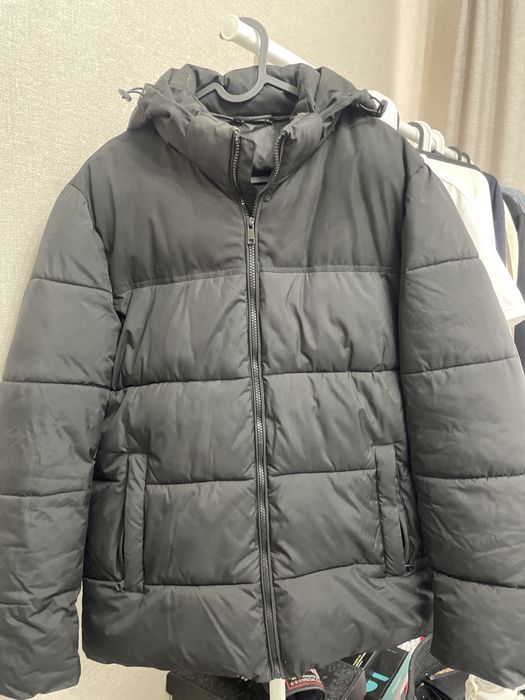 Продам мужскую зимнюю куртку