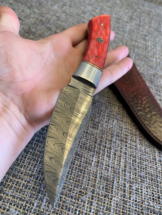 Ръчно кован ловен нож