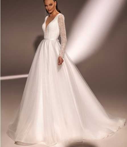 Vand rochie de mireasa Katy Corso