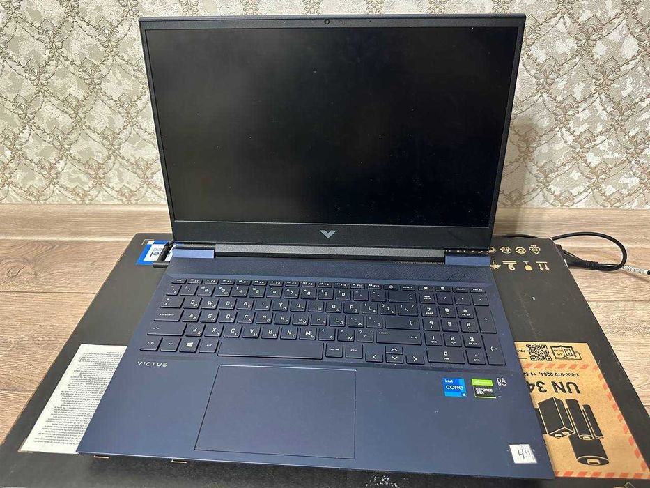 HP Victus 16-d0000ur, i5-11400H,GTX 1650,8GB RAM, 512GB SSD