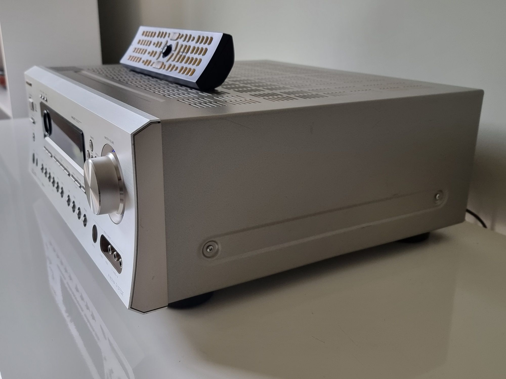 Onkyo TX-SR702E AV Receiver 7.1