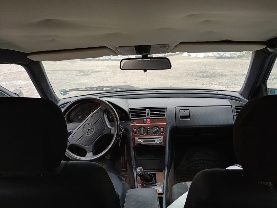 Продавам Мерцедес