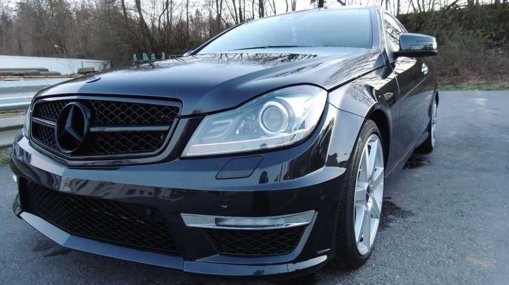 Bara Fata AMG Mercedes C-Class W204 S204 C204 (2007-2015) Facelift C63