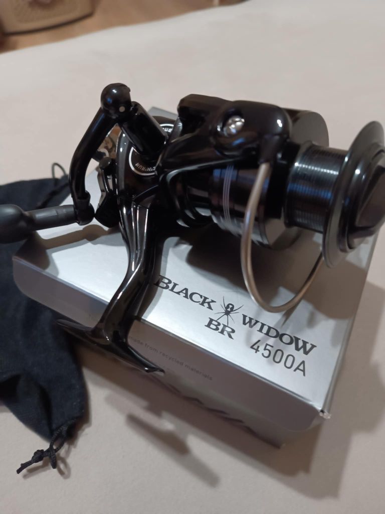 Шаранджийска фидер макара,,Daiwa black widow br 4500a