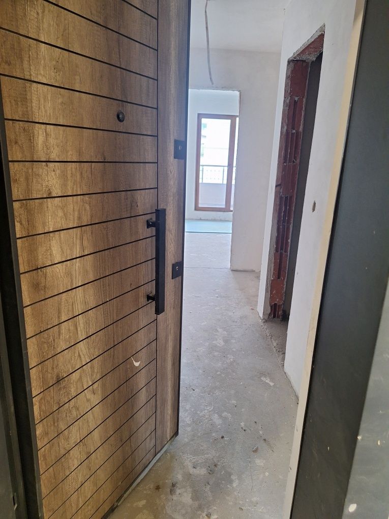 Продавам панорамен 2-стаен южен апартамент в кв.Витоша