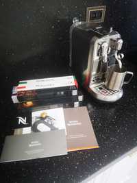 Капсульная кофемашина Bork Nespresso C830 Creatista Plus
