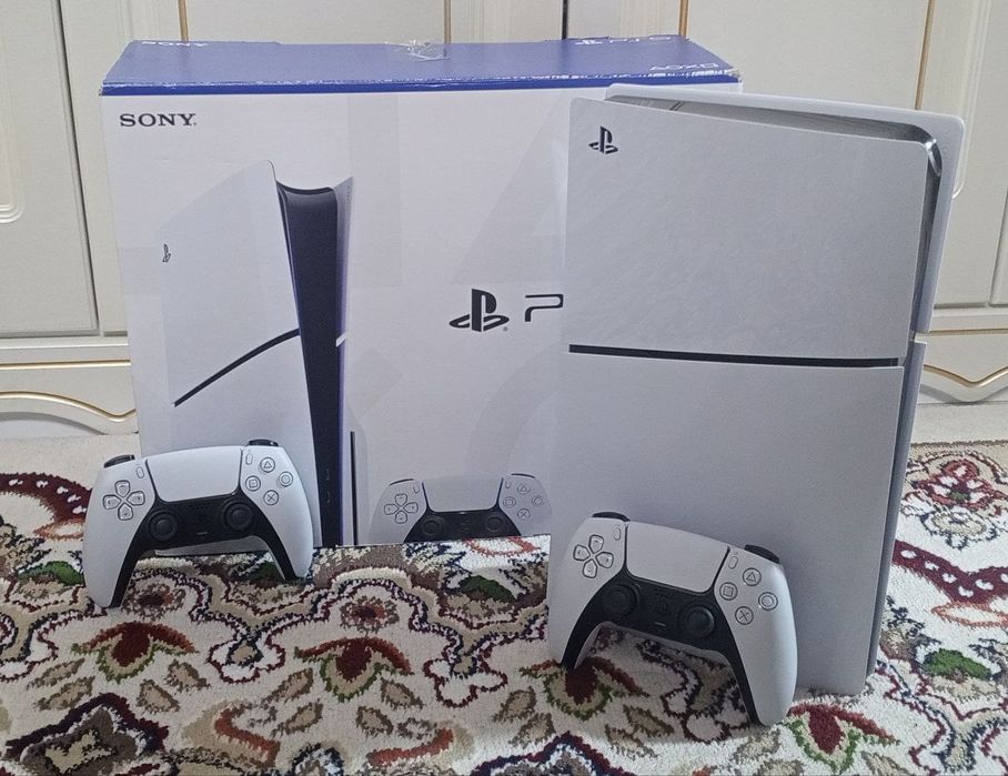 Playstation 5 Slim Дисковод 2 Джойстик идеальный состояние