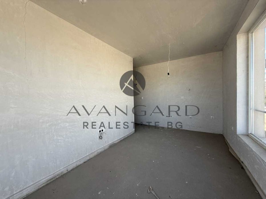 оф.24053 Пред акт 16 тристаен/ Смирненски