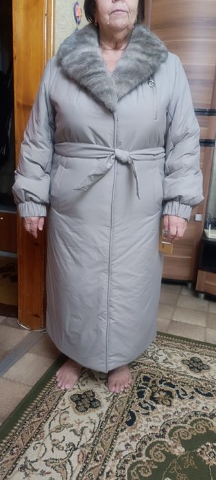 Продам новый пуховик
