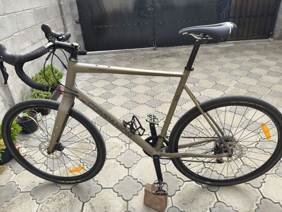 Vând semicursieră gravel companion XXL