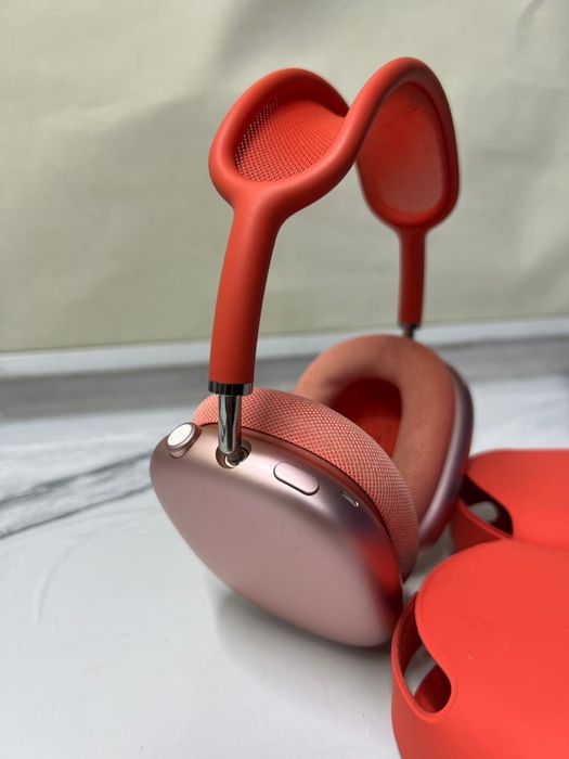 AirPods Max, с чехлом