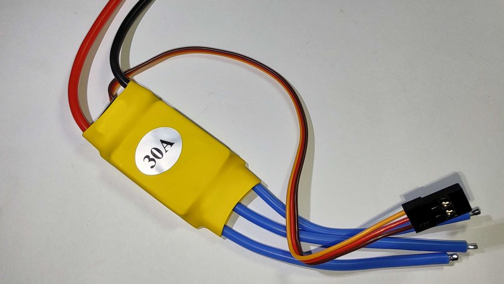 Set motor brushless RacerStar  2205 2300KV / ESC / servo aeromodel