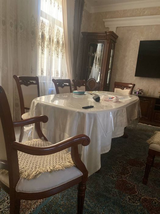 Стол Италия звоните