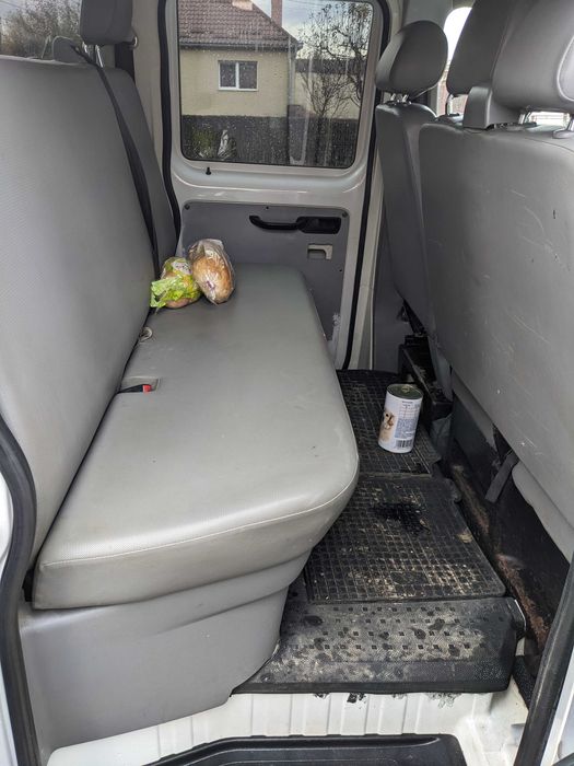 Se vinde VW t5 doka