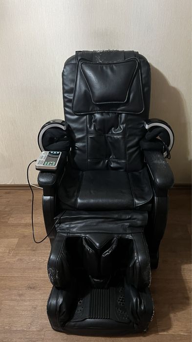 Массажное кресло,б/у