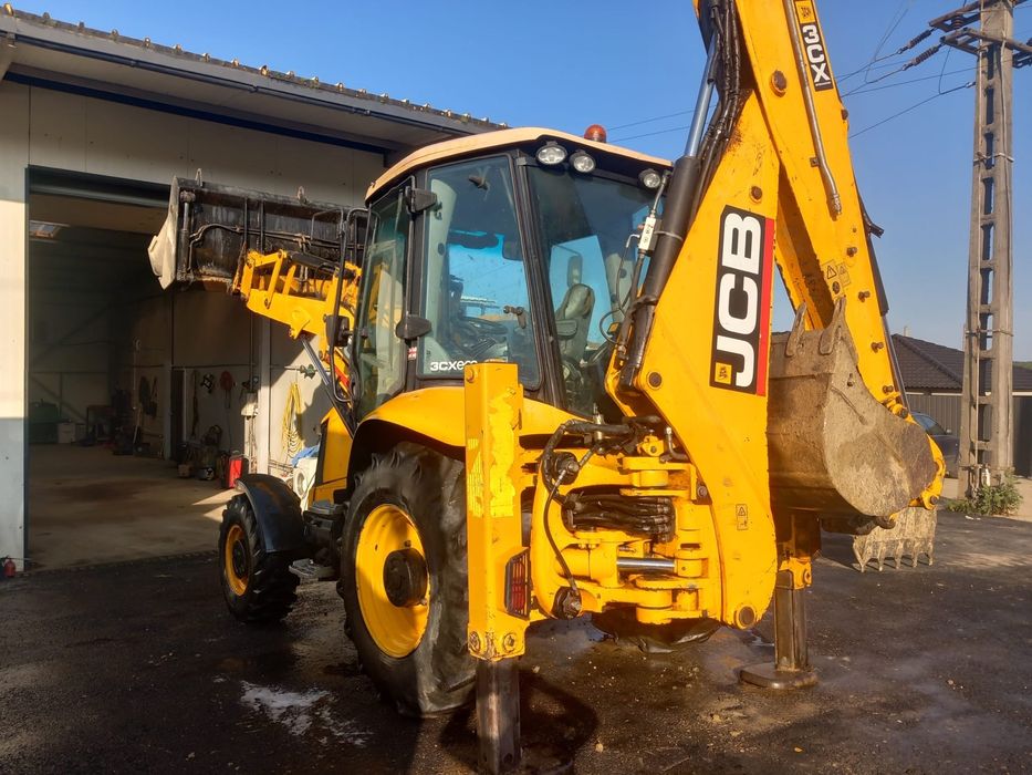 Buldoexcavator jcb 3 cx easy control