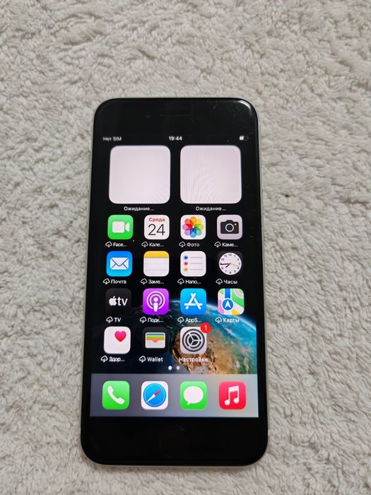 IPhone SE  128GB LL/A  IDEAL Yomkost 100 %
