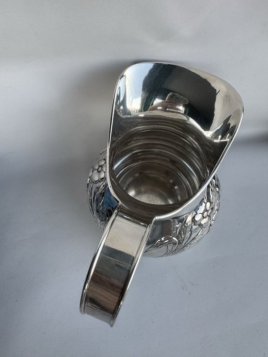 Carafa din argint masiv