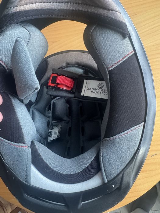 Продавам каска NEXO