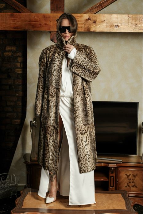 Haina lunga din blana naturala de ocelot