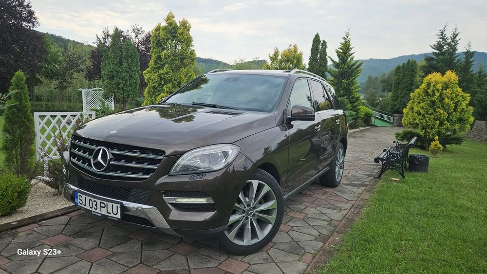 Mercedes-Benz ML Mercedes-Benz ML 350 Bluetec 4matic