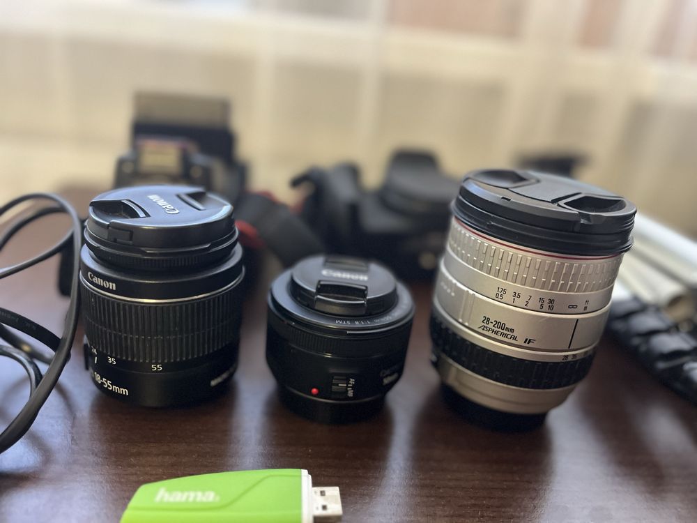Aparat foto Canon 750D
