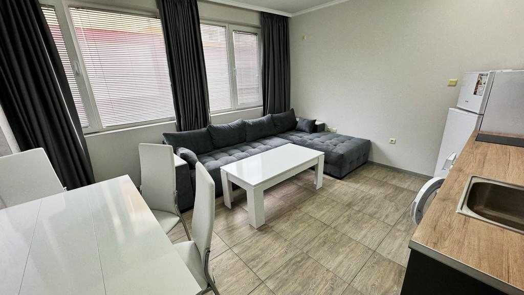 Продава се Двустаен апартамент в Свети Влас - 58 кв.м за 1095 €/кв.м - Снимка #2