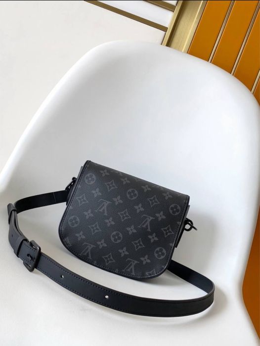 Bag LOUIS VUITTON  M12519  M47060 Montsouris Messenger PM