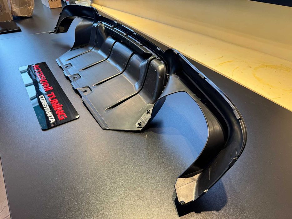 Difuzor Bara Spate - BMW SERIA 5 F10 Model Vorstainer Style