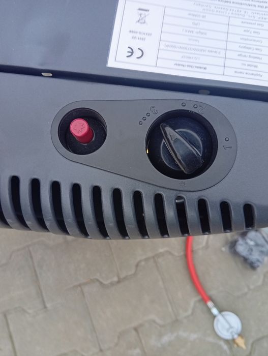 Încălzitor pe gaz 4.2 kw.
Adus din germania
Pot sa trimit sí O