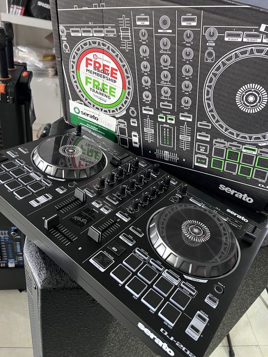 DJ Контроллер Roland Dj-202