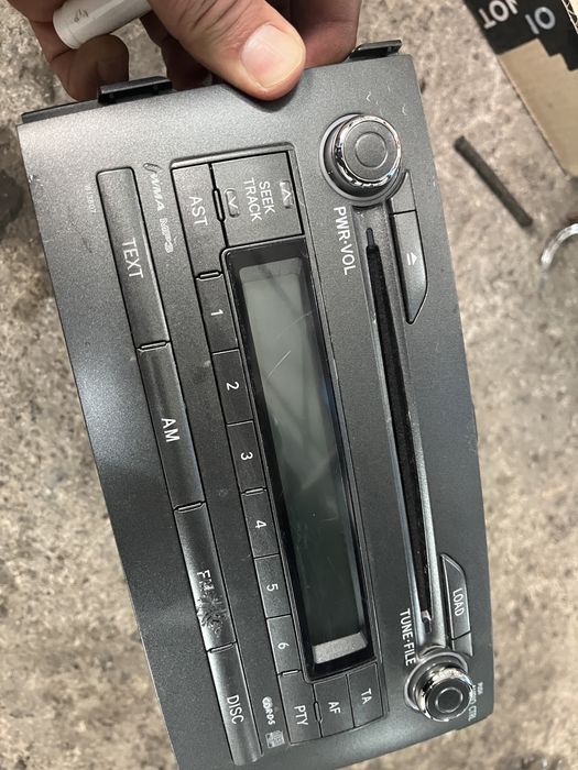 Касетофон Toyota Auris 2008