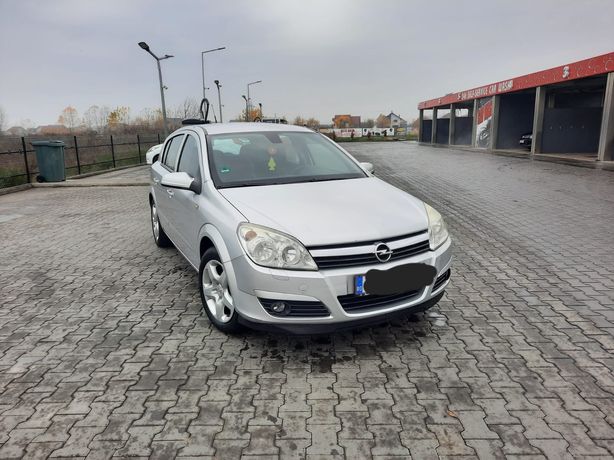 Opel astra h 16 benzina +GPL